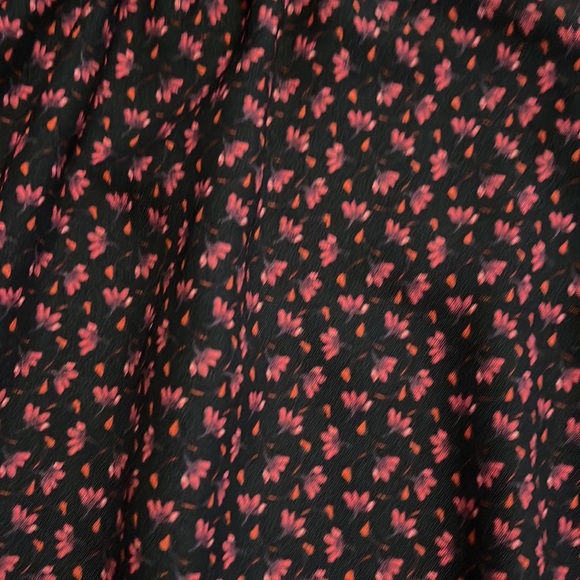 Evereve Allison Joy Top. - Picture 2 of 2